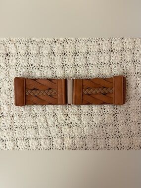 Vintage 90s Y2K Women’s S M Wide Brown Leather Braided Festival Hippie Boho Belt